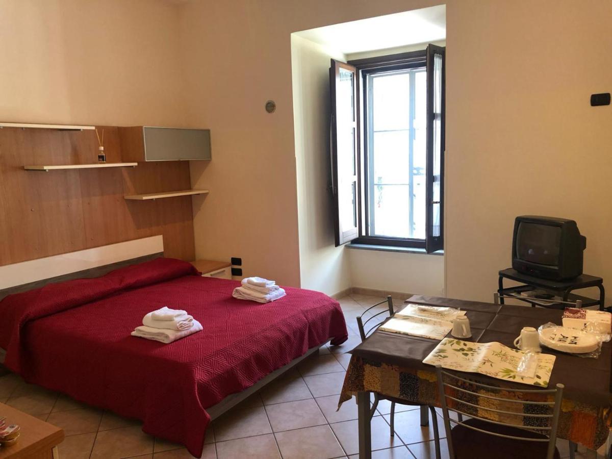 Guest House Via Poerio Καταντζάρο Εξωτερικό φωτογραφία