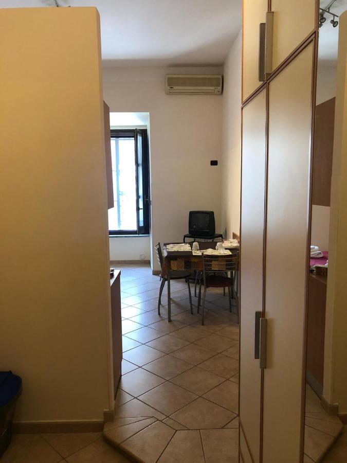 Guest House Via Poerio Καταντζάρο Εξωτερικό φωτογραφία