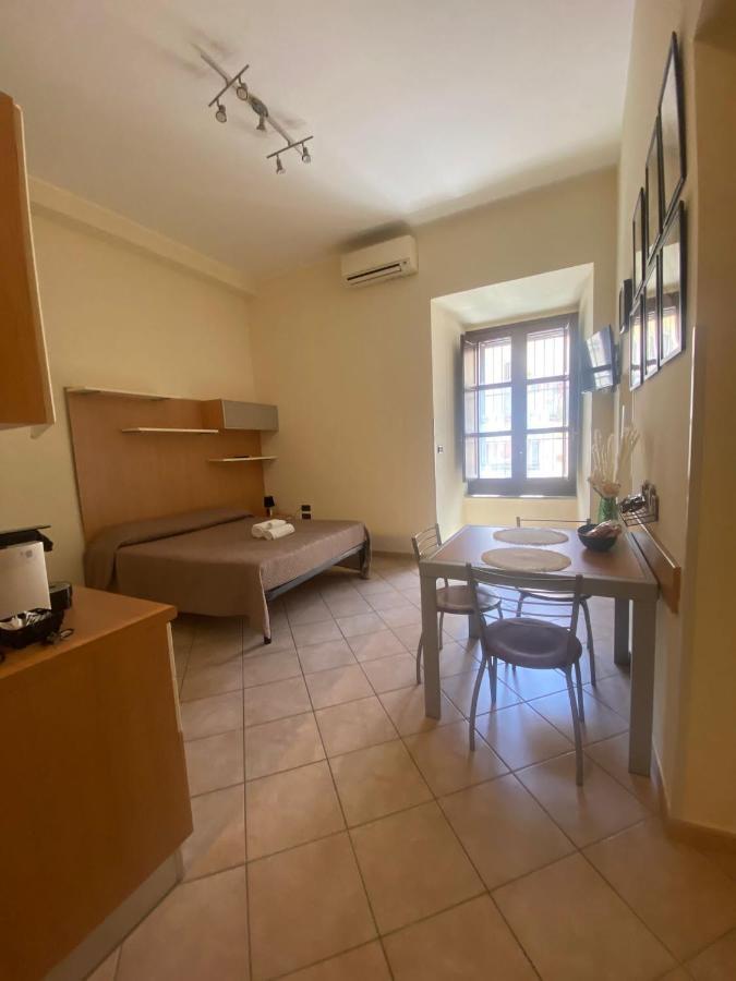 Guest House Via Poerio Καταντζάρο Εξωτερικό φωτογραφία